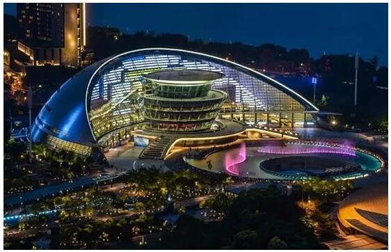 钱塘江畔地标性建筑——杭州大剧院结构解析