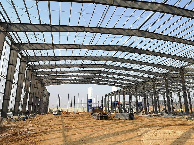 蔚蓝钢构百科：钢结构厂房工程中门式钢架结构各构件的作用