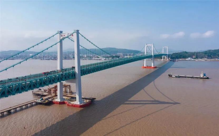 世界首座三塔四跨双层钢桁梁悬索桥！温州瓯江北口大桥建成通车