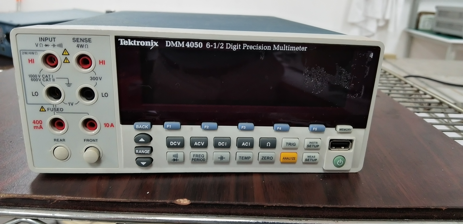 DMM4050 1.jpg