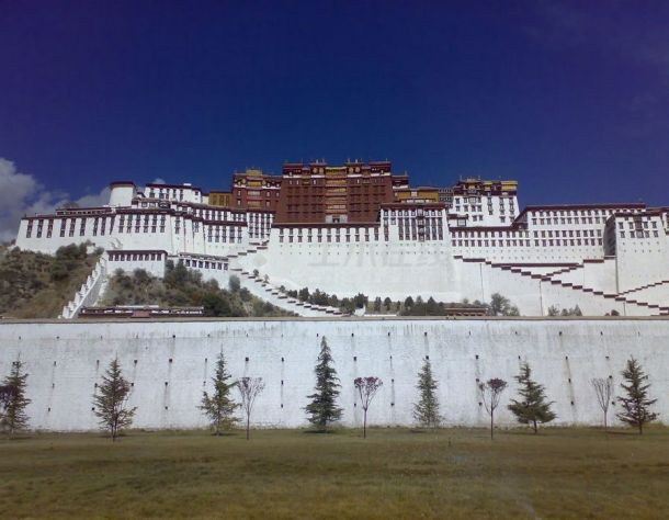 西藏某地特色建筑实景图（最新整理）-图一