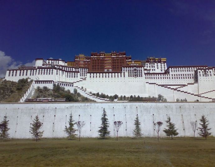 西藏某地特色建筑实景图（最新整理）_图1
