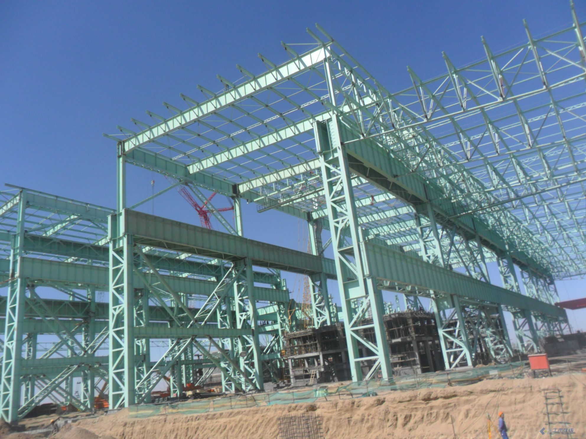 36米跨度钢结构厂房图片