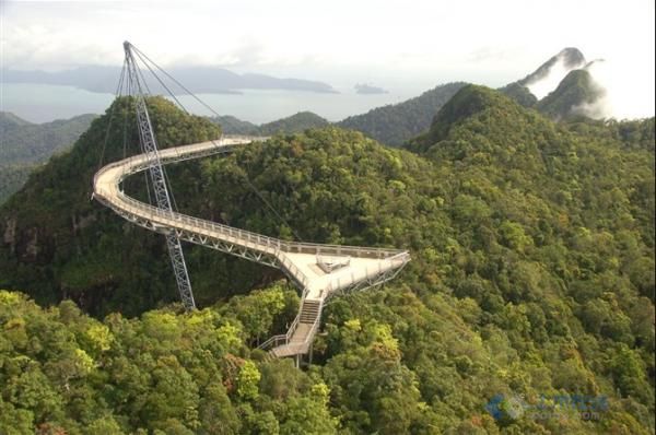 兰卡威天空之桥（马来西亚，兰卡威群岛）1.jpg