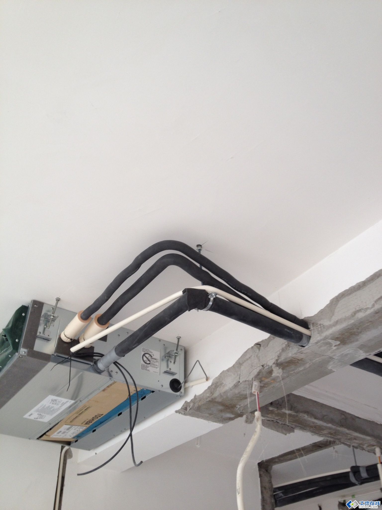 立式空调排水管安装图客厅如何安装-舒适100网