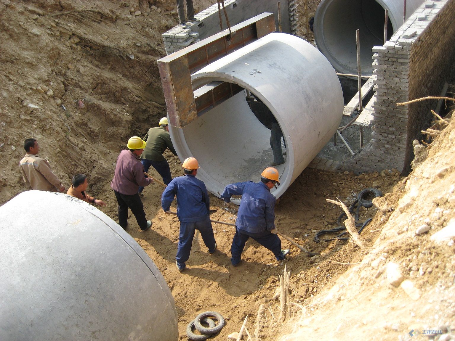 天然气管道正在施工|工程案例|洛阳典牛市政工程有限公司