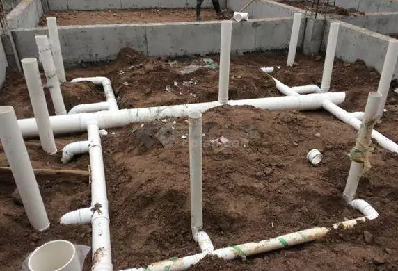 农村地基预埋排水管图片