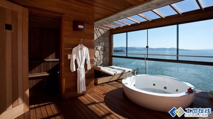 tripadvisor精选拥有绝佳风景的酒店浴室1.jpg